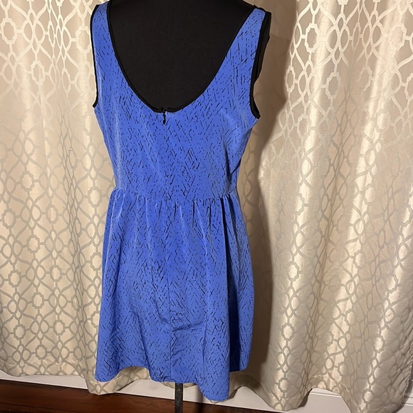 Blue and black Attention size 10 dress with zipper back - Picture 5 of 10